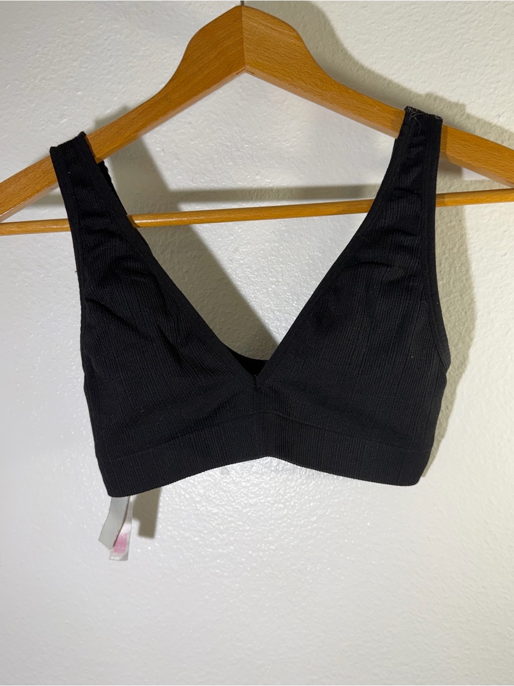 Wireless V-Neck Victoria Secret Ribbed Bralette - Black